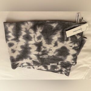 Brand new Calvin Klein scarf!